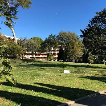 Studio Mandelieu Apartment